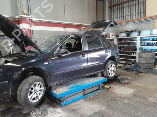 Front right interior door handle SEAT LEON (1M1) 1.6 16 V | BP27156408I14 