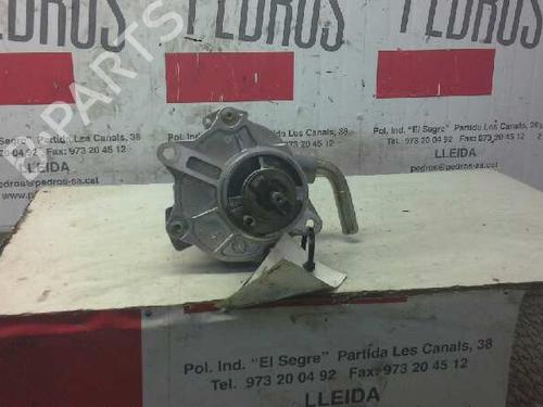 Used Vacuum pump MERCEDES-BENZ VITO Van (W638) [1997-2003]  1619646