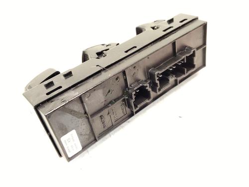 Left front window switch NISSAN JUKE (F15) 1.5 dCi | BP24738690I27 
