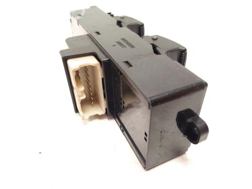Left front window switch KIA RIO I Hatchback (DC) 1.5 16V | BP29888121I27