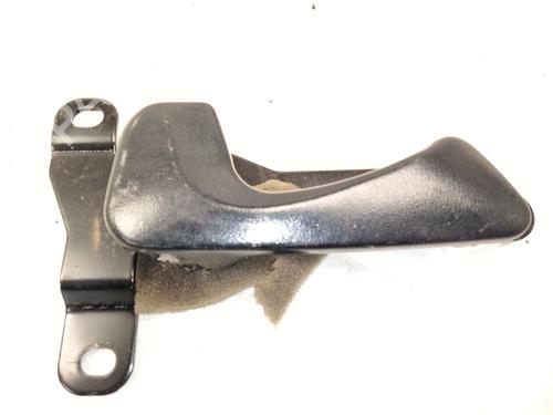 Venstre bak invendig håndtak MITSUBISHI GALLOPER (JK-01) 2.5 TD intercooler (99 hp) 30744653