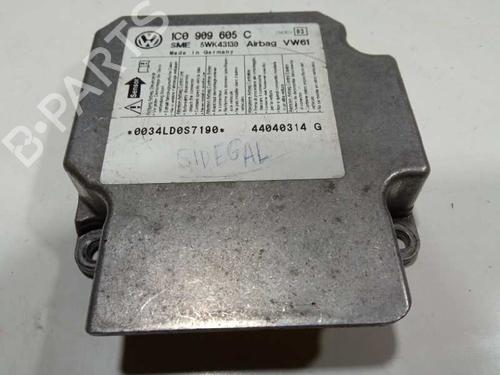 Airbag module VW PASSAT B5 (3B2) 1.9 TDI (115 hp) 8896826