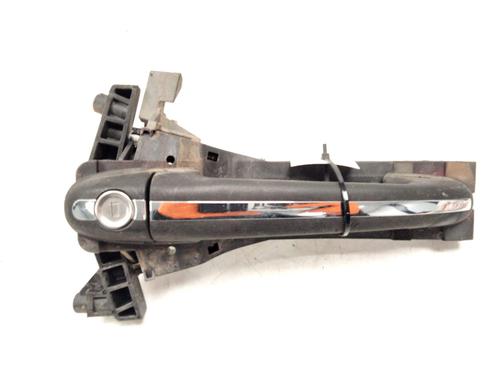 Used Front left exterior door handle Front left exterior door handle MERCEDES-BENZ A-CLASS (W168) A 170 CDI (168.008) (90 hp) 23526305 23526305
