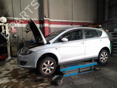 Left headlight SEAT ALTEA (5P1) 2.0 TDI 16V | BP32043639C28 