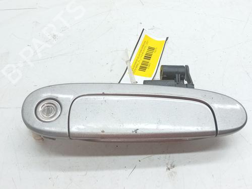 Poignée extérieure avant droite TOYOTA YARIS (_P1_) 1.4 D-4D (NLP10_, NLP10R) (75 hp) 28073716