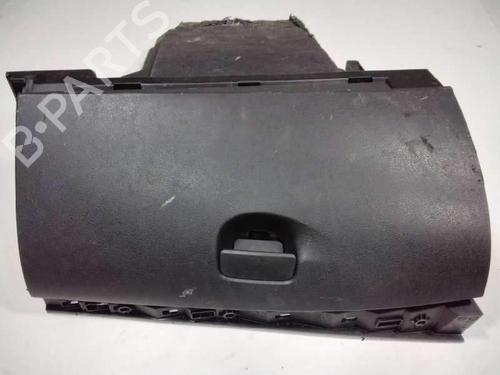 Used Glove box Glove box 17055782 17055782