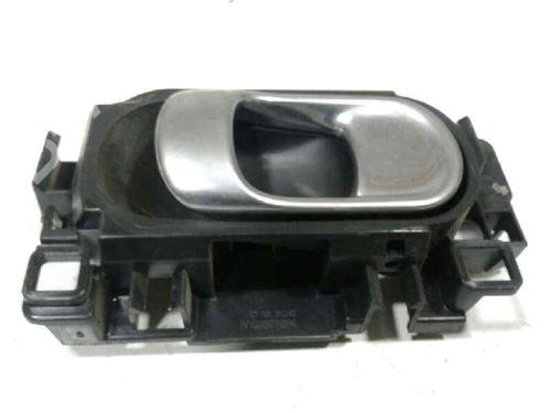 Used Front right interior door handle Front right interior door handle CITROËN C4 CACTUS 1.6 BlueHDi 100 (99 hp) 10488305 10488305