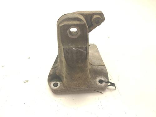 Used Engine mount Engine mount 17209511 17209511