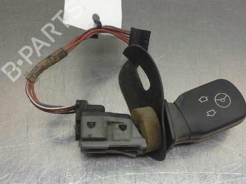 Used Headlight switch BMW 5 (E39) 520 i (150 hp) 1324587