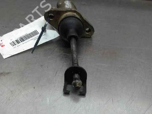 Clutch slave cylinder LAND ROVER DEFENDER Station Wagon (L316) 2.5 Td5 4x4 (L316) | BP14323979M113 