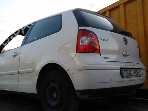 Windscreen washer tank VW POLO (9N_, 9A_)  | BP9762110C113 