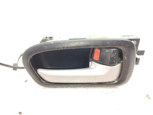 Used Front right interior door handle SUZUKI GRAND VITARA II (JT, TE, TD) 1.9 DDiS (JB419WD, JB419XD) (129 hp) 16757548