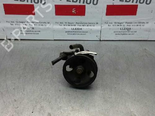 Used Steering pump HYUNDAI ELANTRA III Saloon (XD) 2.0 CRDi (113 hp) 611208