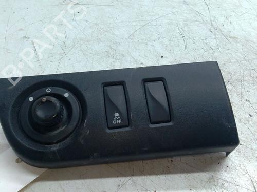 Schakelaar Spiegel DACIA DOKKER Box Body/MPV 1.5 dCi 75 / Blue dCi 75 (FEJW, FEAH) (75 hp) 31340914