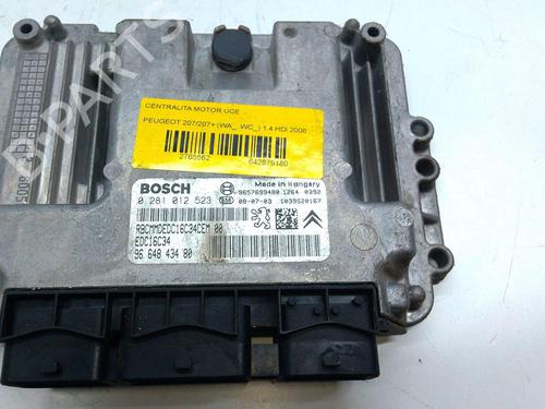Used Engine control unit (ECU) Engine control unit (ECU) 36879906 36879906
