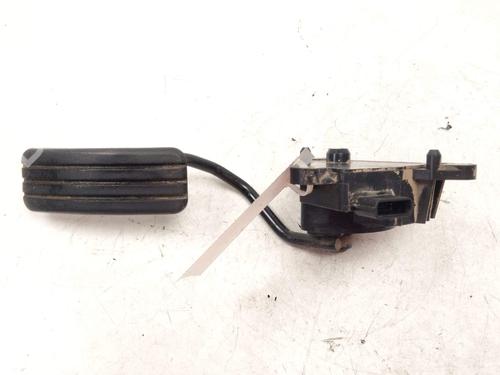 pedal-renault-megane-ii-saloon-lm01_-2003-34341123 main image
