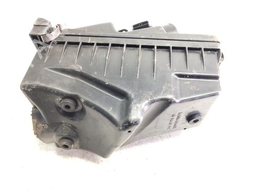 Used Air filter box TOYOTA AVENSIS (_T25_) 2.2 D-4D (ADT251_, ADT251R) (150 hp) 14316408