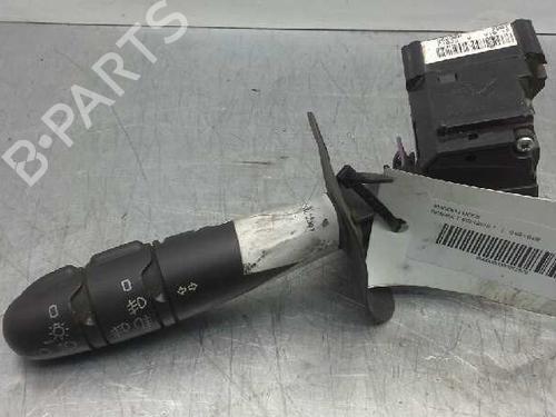 Used Headlight switch RENAULT SCÉNIC II (JM0/1_) [2003-2010]  2964549