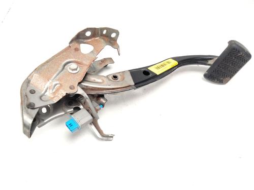 break-pedal-toyota-c-hr-_x1_-2016-36358894 main image