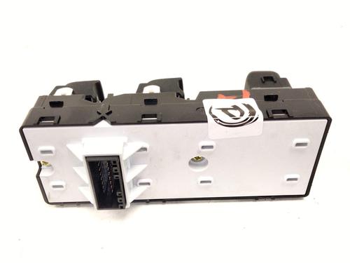 Left front window switch KIA STONIC (YB) 1.2 CVVT | BP27322028I27 - Image 3