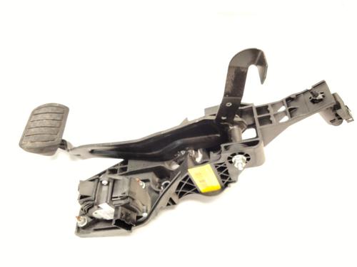 Used Break pedal PEUGEOT 3008 II SUV (MC_, MR_, MJ_, M4_) 1.5 BlueHDi 130 (131 hp) 28578657