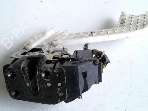 Rear left lock KIA CERATO I Saloon (LD) 2.0 CRDi BP7462190C100