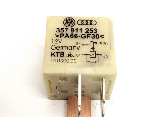 Elektronisk modul VW GOLF IV (1J1) 1.9 TDI (101 hp) 18200111