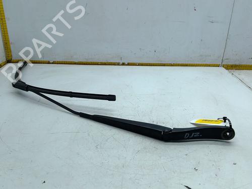 Used Front windshield wiper arm OPEL VIVARO C Van (K0) 1.5 (120 hp) 30062039