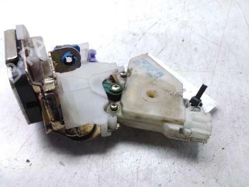 Used Rear right lock NISSAN X-TRAIL I (T30) [2001-2013]  10054513