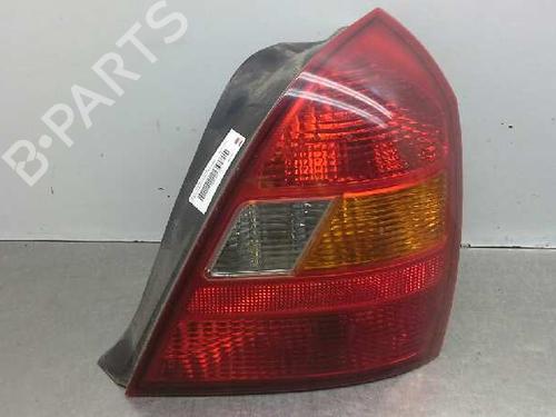 Used Right taillight HYUNDAI ELANTRA III (XD) 1.6 (107 hp) 2541000