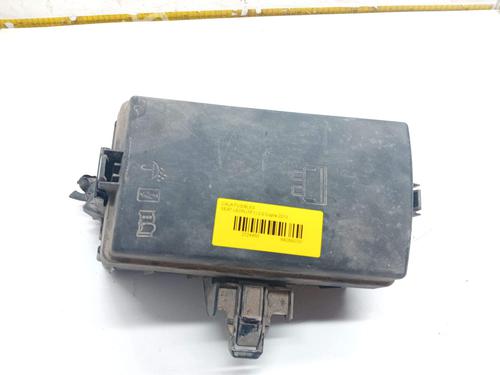 Used Fuse box Fuse box 27156422 27156422