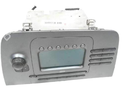 Used Radio Radio 16340797 16340797
