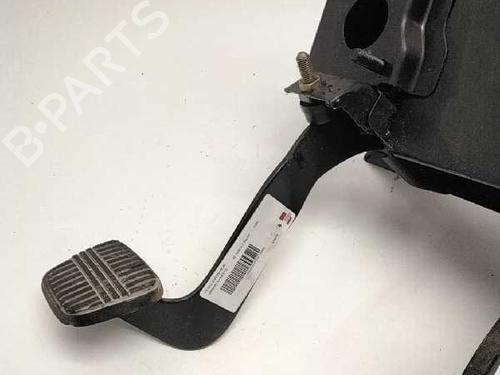 Used Clutch pedal NISSAN VANETTE Van (_C22) [1986-2013]  11757750