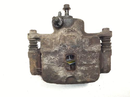 Venstre bremsekaliper foran MITSUBISHI GALLOPER (JK-01) 2.5 TD intercooler (99 hp) 30733797