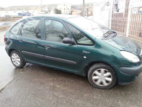 Left headlight CITROËN XSARA PICASSO (N68) 2.0 HDi | BP1040658C28 