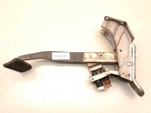 Used Break pedal NISSAN NAVARA NP300 (D40) [2004-2025]  8775578
