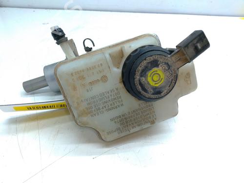 Used Brake master cylinder Brake master cylinder VW CADDY IV Box Body/MPV (SAA, SAH) 2.0 TDI (102 hp) 36293204 36293204