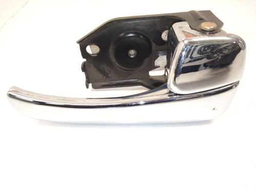 Used Front right interior door handle HYUNDAI SONATA IV (EF) [1998-2005]  8878406