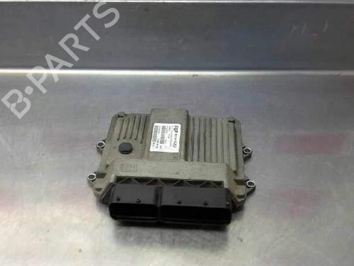 Used Engine control unit (ECU) Engine control unit (ECU) 1040745 1040745