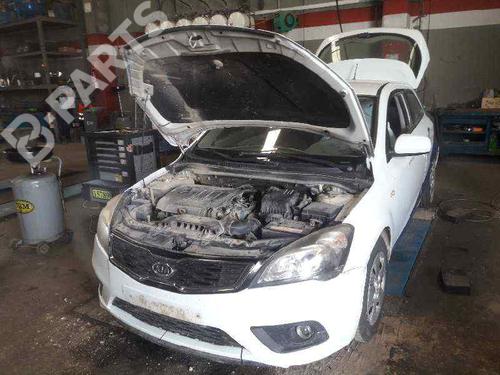 KIA CEE'D Hatchback (ED)    780429