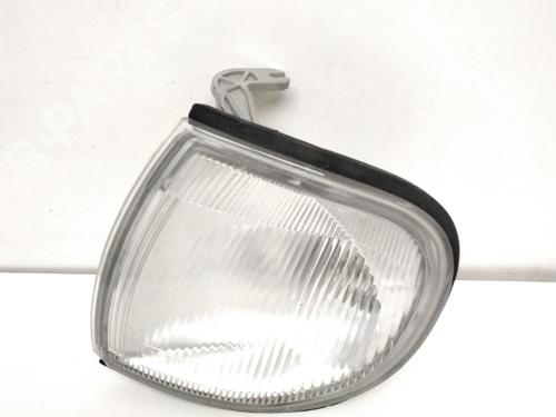 Clignotant avant gauche NISSAN SERENA (C23) 2.3 D (75 hp) 30754914