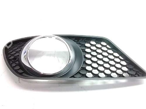 Used Grille MERCEDES-BENZ C-CLASS (W204) C 180 CDI (204.000) (120 hp) 25225068