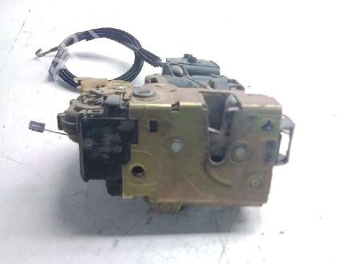Vergrendeling links achter VW PASSAT B5 (3B2) 1.9 TDI (110 hp) 10087638