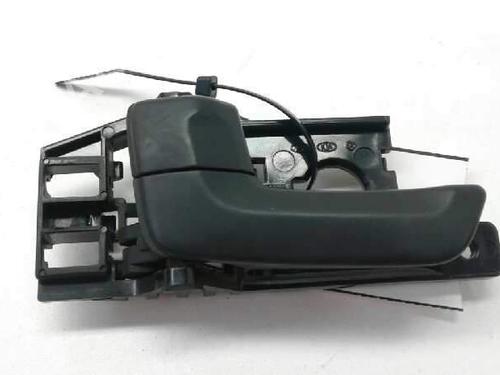 Used Front left interior door handle Front left interior door handle 6989000 6989000