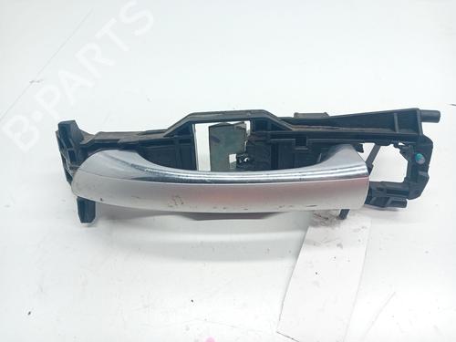Used Front left exterior door handle MERCEDES-BENZ C-CLASS (W203) C 180 Kompressor (203.046) (143 hp) 17570382