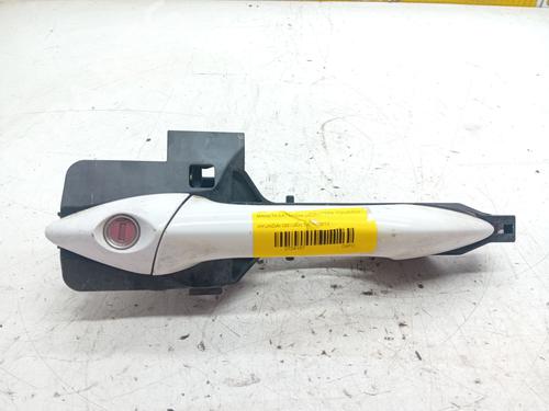 Used Front left exterior door handle HYUNDAI i30 (GD) [2011-2025]  26906136