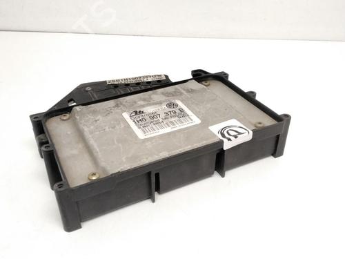 Control unit VW GOLF III (1H1)  | BP151823M11 