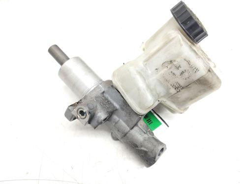 Used Brake master cylinder MERCEDES-BENZ E-CLASS (W212) [2009-2016]  18012508