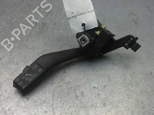 Used Headlight switch Headlight switch VW GOLF V (1K1) 1.9 TDI (105 hp) 1359488 1359488