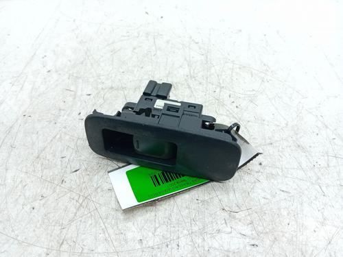 Used Left rear window switch NISSAN QASHQAI / QASHQAI +2 I (J10, NJ10, JJ10E) [2006-2014]  16317489